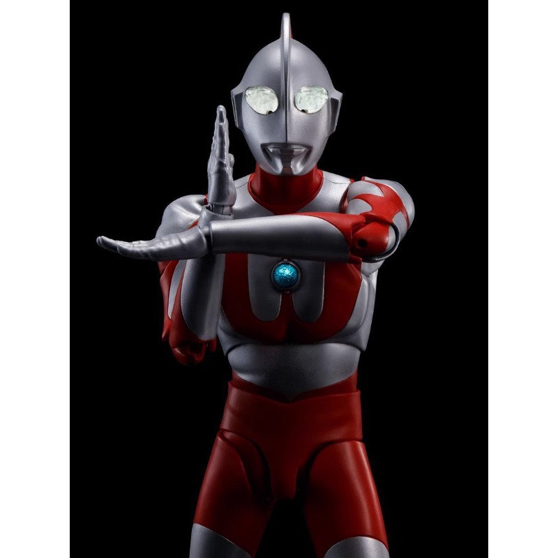 S.H. Figuarts True Bone Carvin - огляд і ціна Model Kit Ultraman