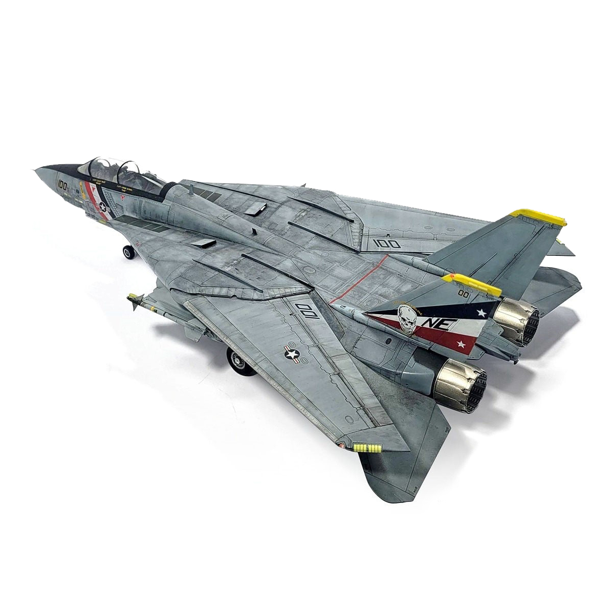Academy AC12370 1/48 Assembly  - огляд і ціна Model Kit Academy