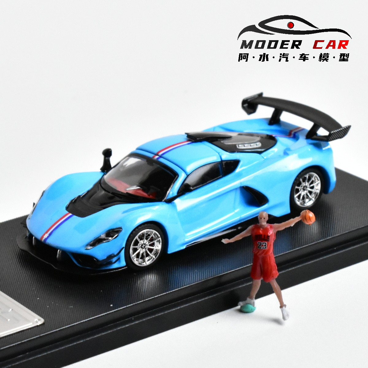 RM 1:64 Collectible Hennessey  - огляд і ціна Model Kit Rg